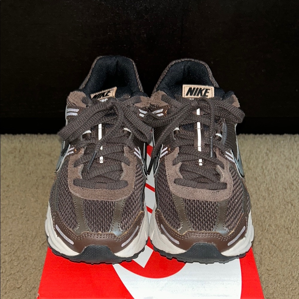 Brown Nike Vomero